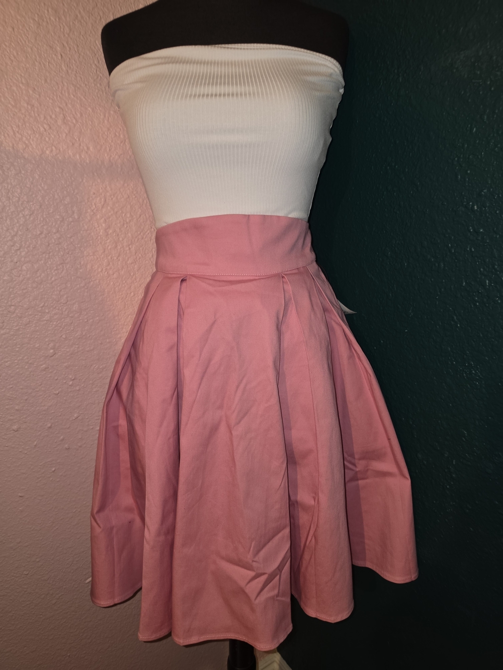 Laura Brynes Pinup Girl Pink High-Waist Pleated Skirt